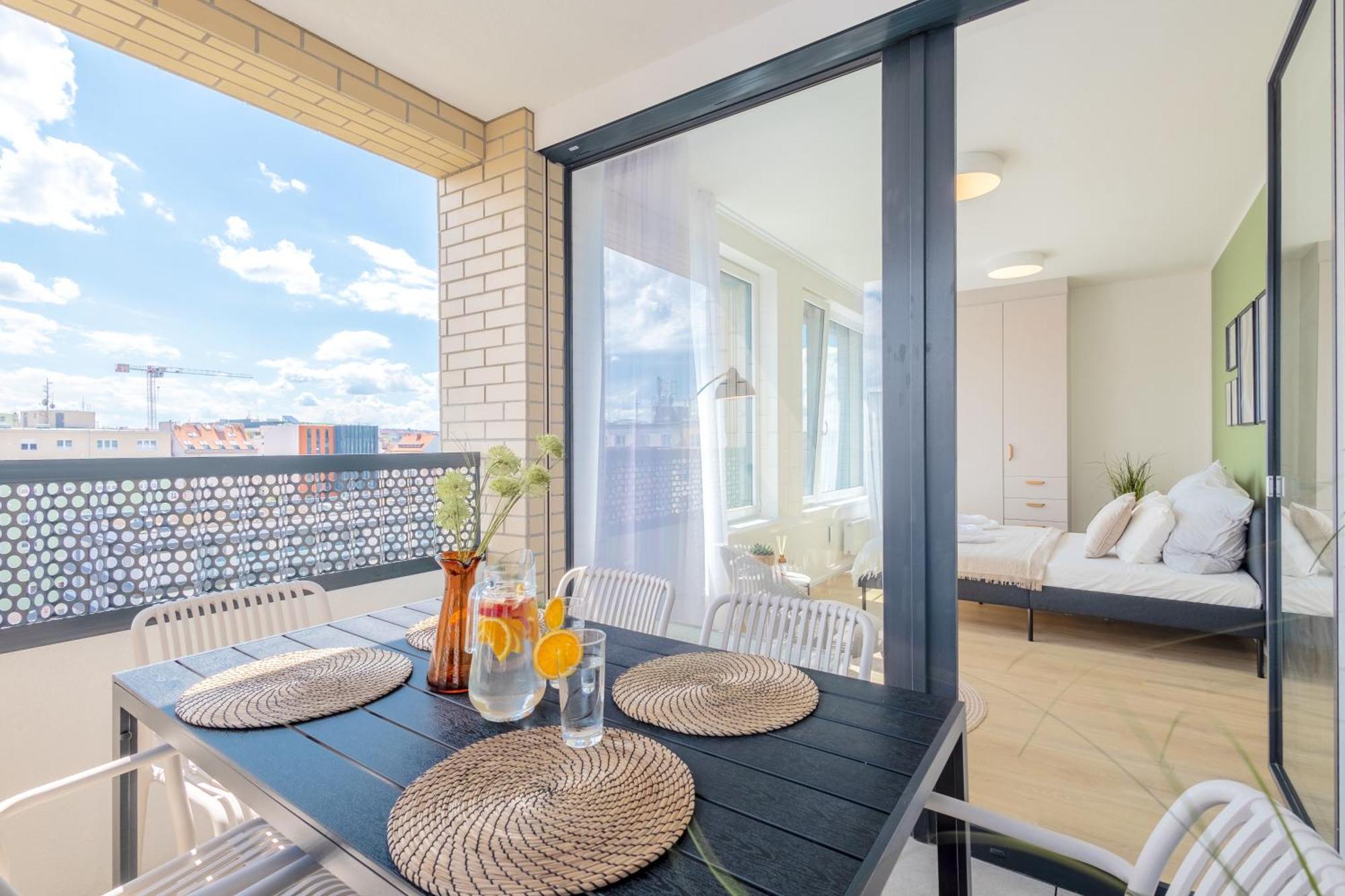 Apartmán Bright 2br - 7th Floor, Balcony, Free Parking By Gravity Praha