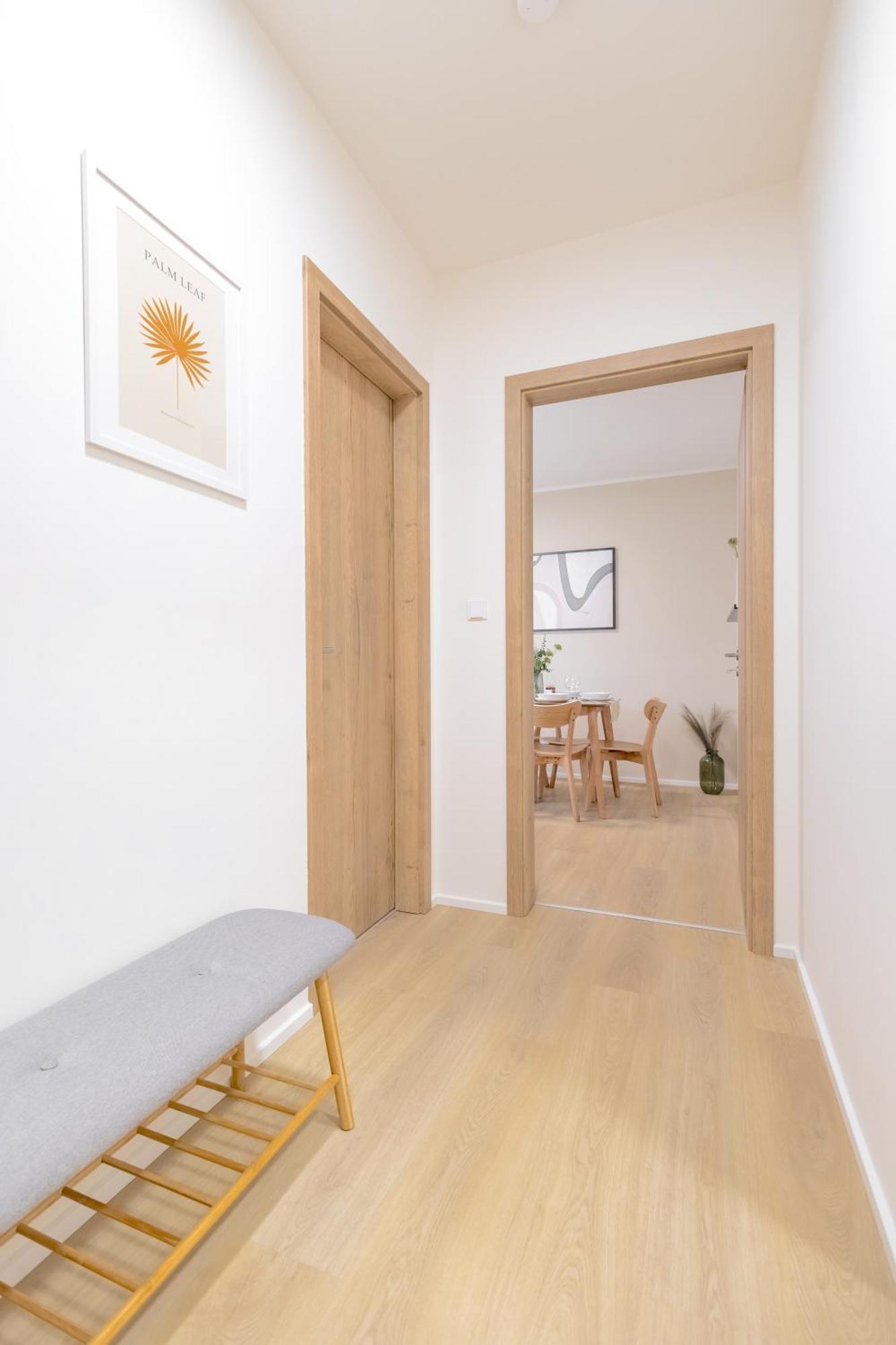 Apartmán Bright 2br - 7th Floor, Balcony, Free Parking By Gravity Praha